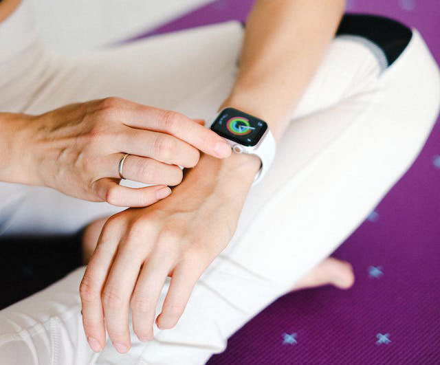 Körperwaage, Fitnessarmband und Co.: Cybersicherheit von smarten Fitnessgeräten