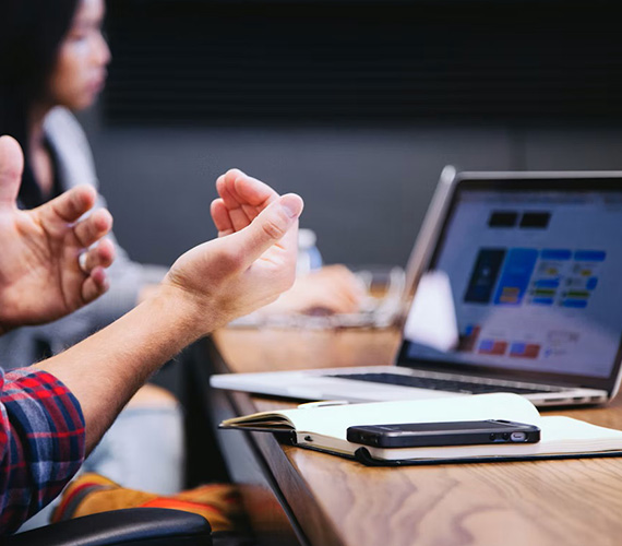 B2B-Leads per KI generieren: Drei Ansätze im Reality-Check